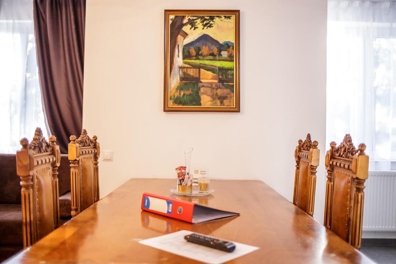 Apartament Family Rivulus 10 Baia Mare Eksteriør bilde